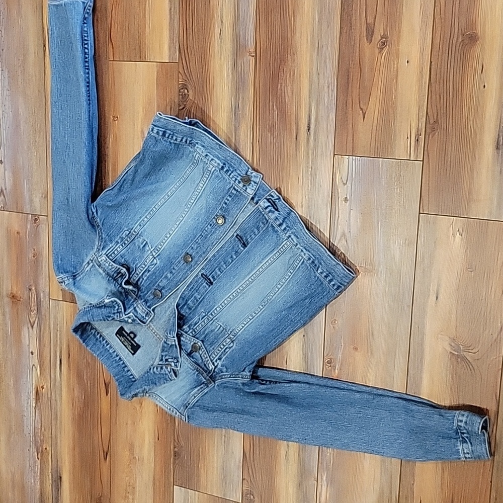 American Eagle Outfitters Blue Jean Jacket